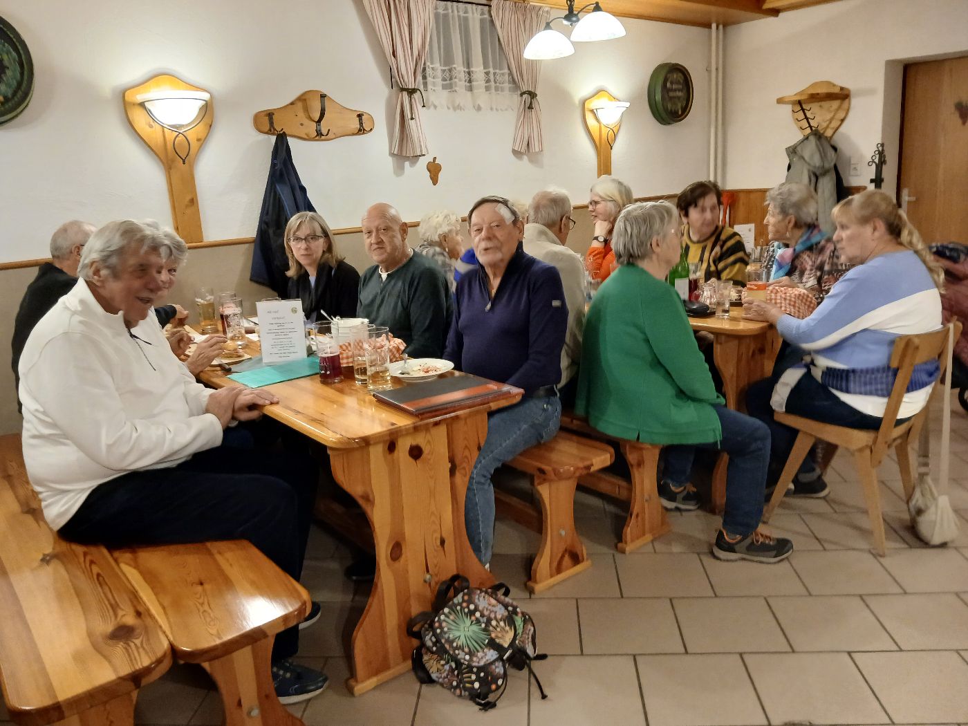Senioren_Heuriger_Gutscher_1.jpg